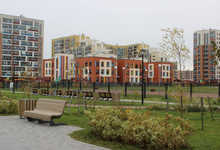 Объем строительства жилья в Петербурге и Ленобласти в I полугодии упал почти на треть